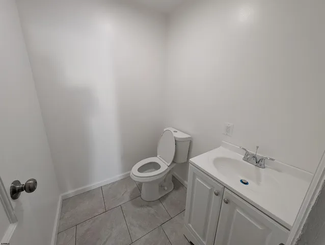 $2,725 | 712 Sewell Avenue, Atlantic City, NJ 08401