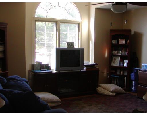13 Bubbling Brook Road Franklin, MA 02038 - Photo 15 of 16 Gallery Image 15