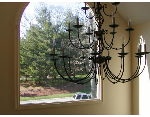 13 Bubbling Brook Road Franklin, MA 02038 - Photo 10 of 16 Gallery Image 10