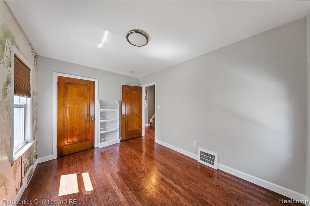 972 Harvard Road Berkley, MI 48072 - Photo 16 of 29