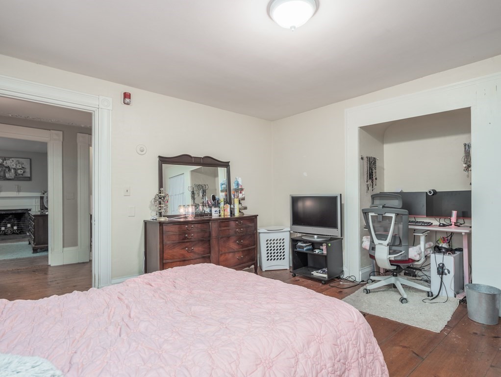 180 South Road Pepperell, MA 01463 - Photo 18 of 38