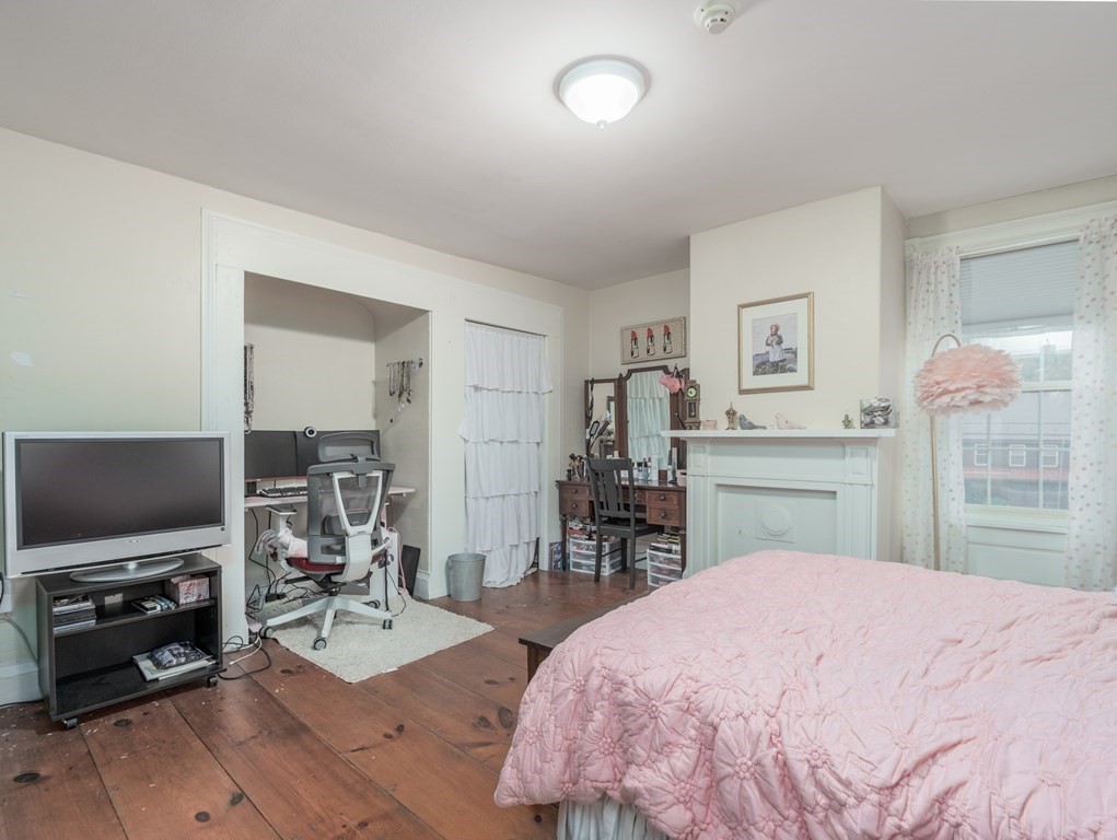 180 South Road Pepperell, MA 01463 - Photo 21 of 38
