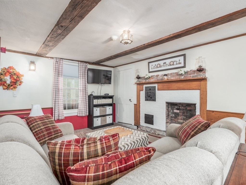 180 South Road Pepperell, MA 01463 - Photo 26 of 38