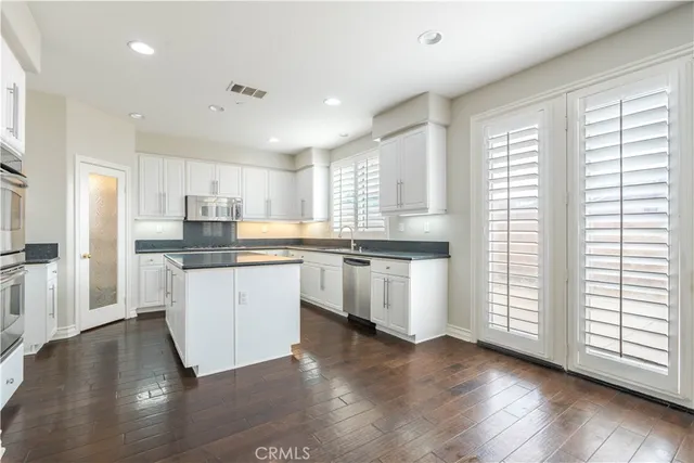 $870,000 | 15751 Snowy Peak Lane, Fontana, CA 92336