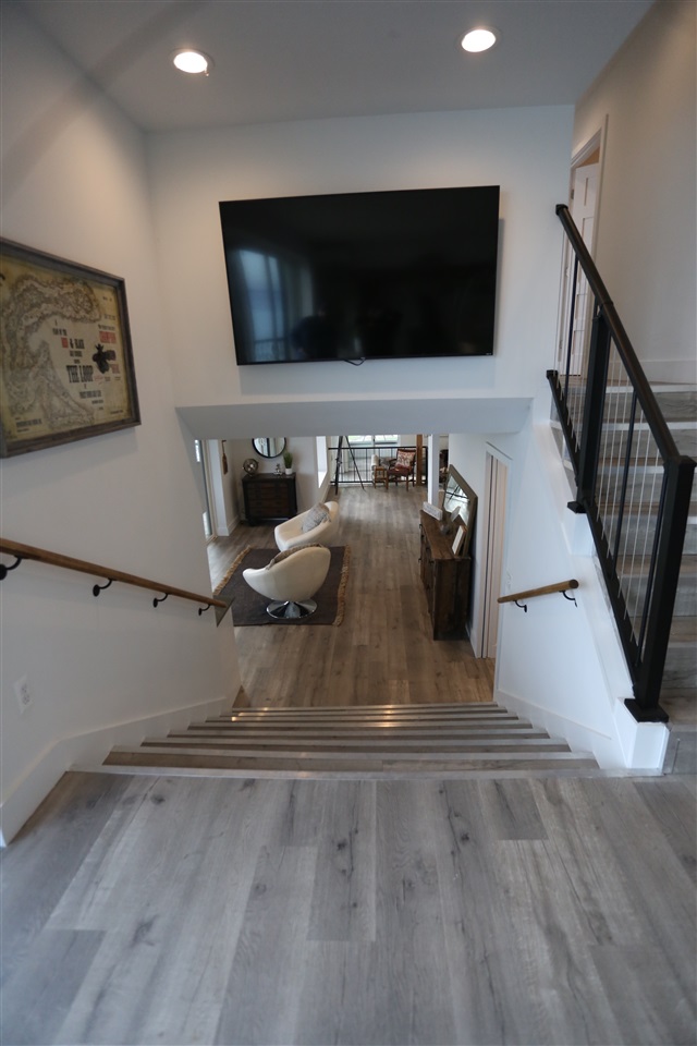 7784 East Shore Road Traverse City, MI 49686 - Photo 31 of 82 1881484-30.JPG