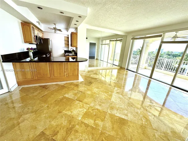 $3,600 | 1824 Brickell Avenue, Unit 4C, Miami, FL 33129