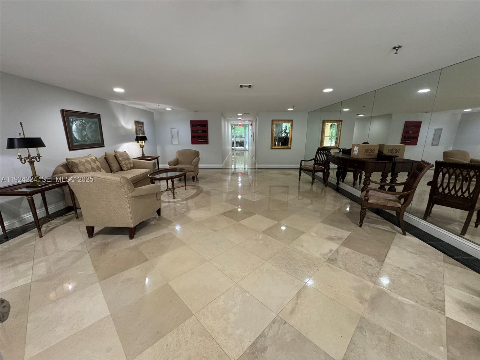 1824 Brickell Avenue, Unit 4C Miami, FL 33129 - Photo 27 of 30 Common Area Lobby - Ground Floor