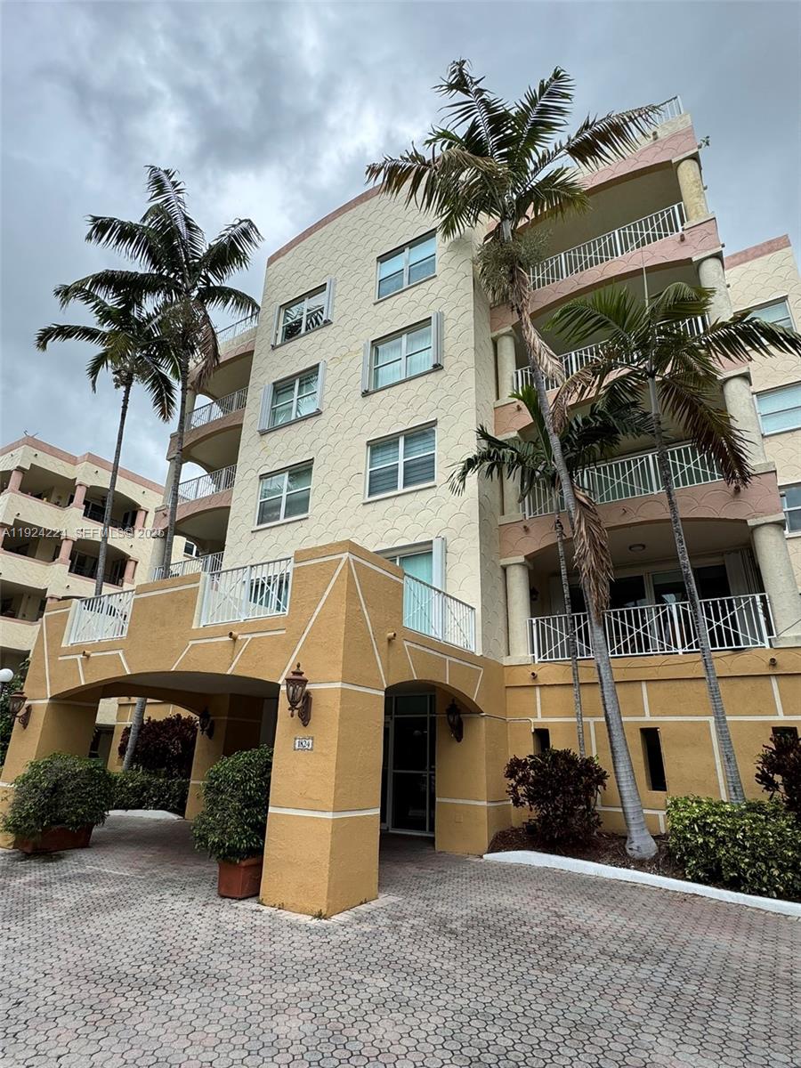 1824 Brickell Avenue, Unit 4C Miami, FL 33129 - Photo 28 of 30