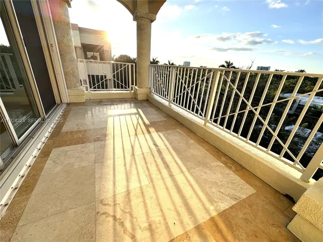 $3,600 | 1824 Brickell Avenue, Unit 4C, Miami, FL 33129