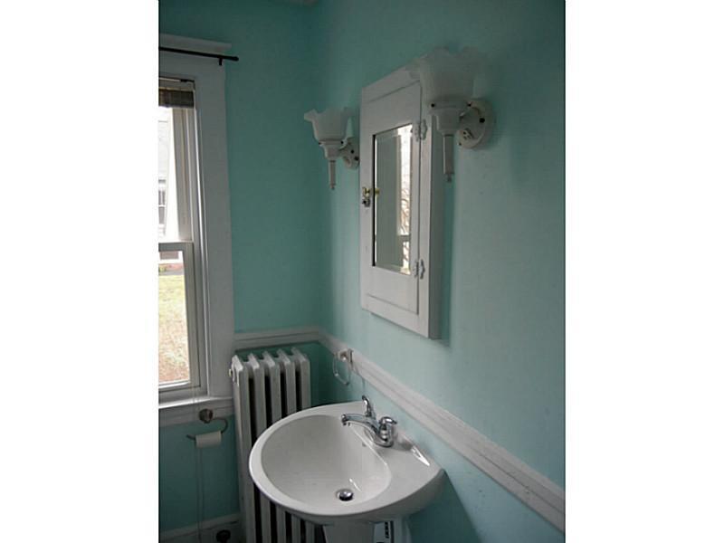 25 Devon Street Portland, ME 04102 - Photo 29 of 34 Bathroom.