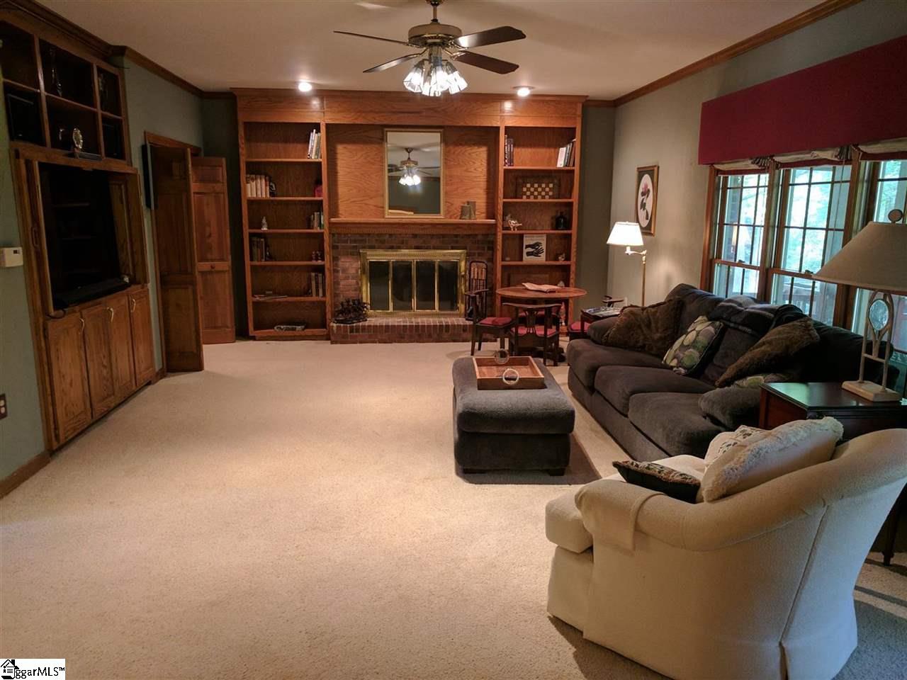 209 Ricelan Drive Simpsonville, SC 29681 - Photo 8 of 24 Gallery Image 8