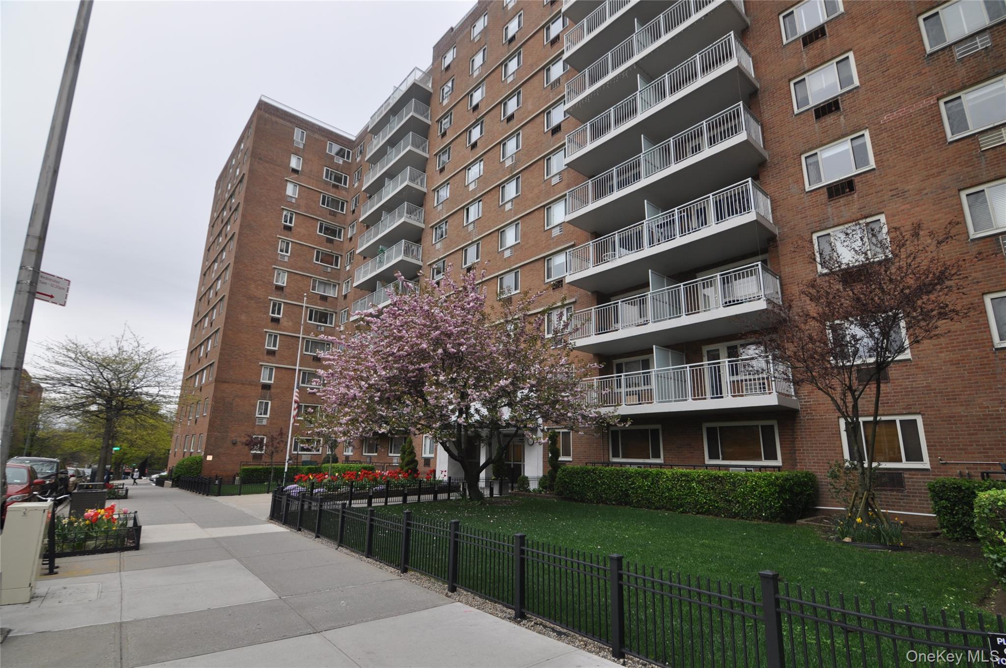 39-65 52nd Street, Unit 2H Queens, NY 11377 - Photo 14 of 18 a view of a building with garden