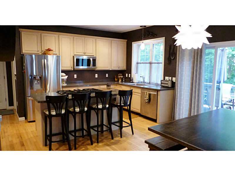 255 Castle Rocks Road Warwick, RI 02886 - Photo 5 of 24 Kitchen.