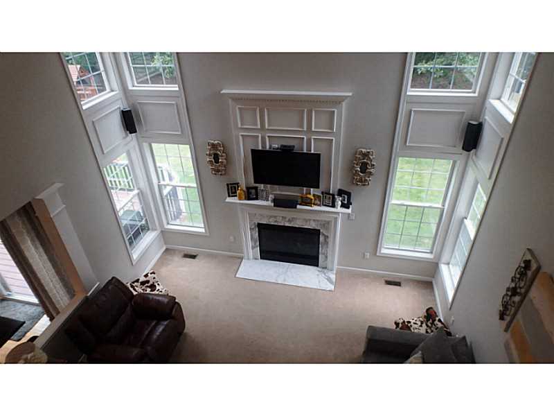 255 Castle Rocks Road Warwick, RI 02886 - Photo 9 of 24 Den/Family/Great Room.
