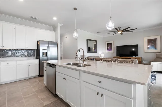 $2,800 | 18008 Gawthrop Drive, Unit 402, Lakewood Ranch, FL 34211