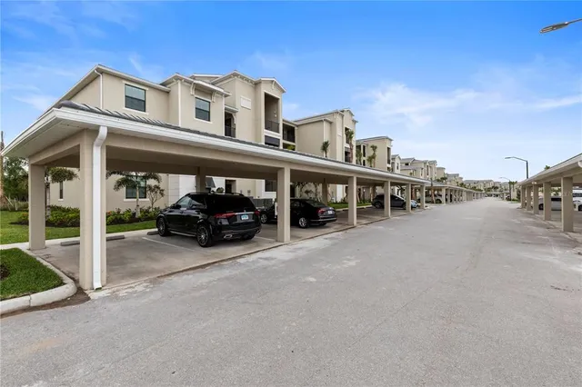 $2,800 | 18008 Gawthrop Drive, Unit 402, Lakewood Ranch, FL 34211