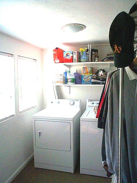 1009 Ray Road Southeast Roanoke, VA 24014 - Photo 7 of 9 LAUNDRY ROOM
