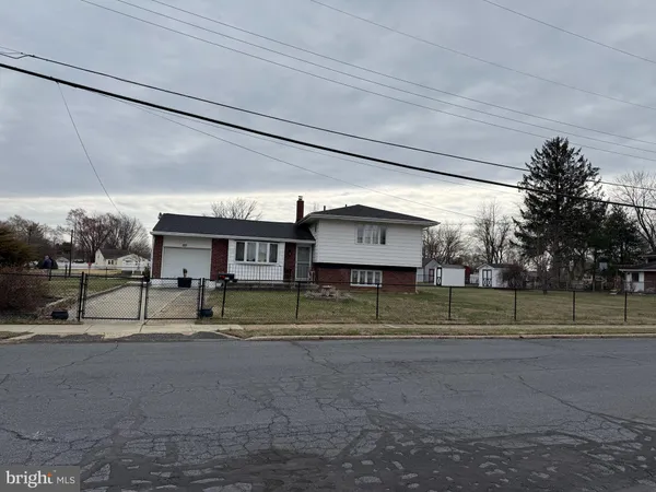 $400,000 | 237 Capital Drive, Mantua, NJ 08051