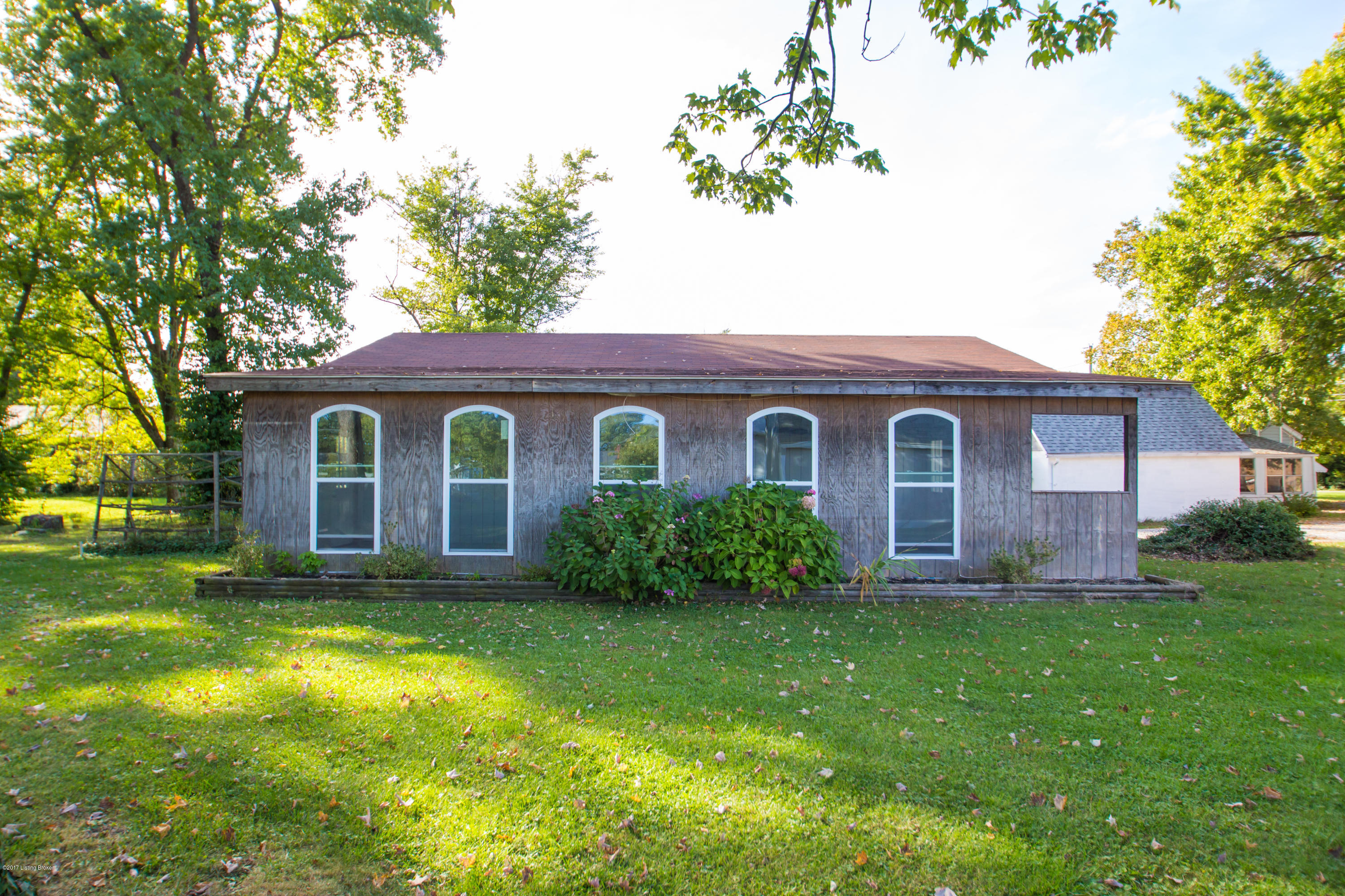 8916 Ferndale Road Louisville, KY 40291 - Photo 9 of 40 8916_Ferndale_Rd-12