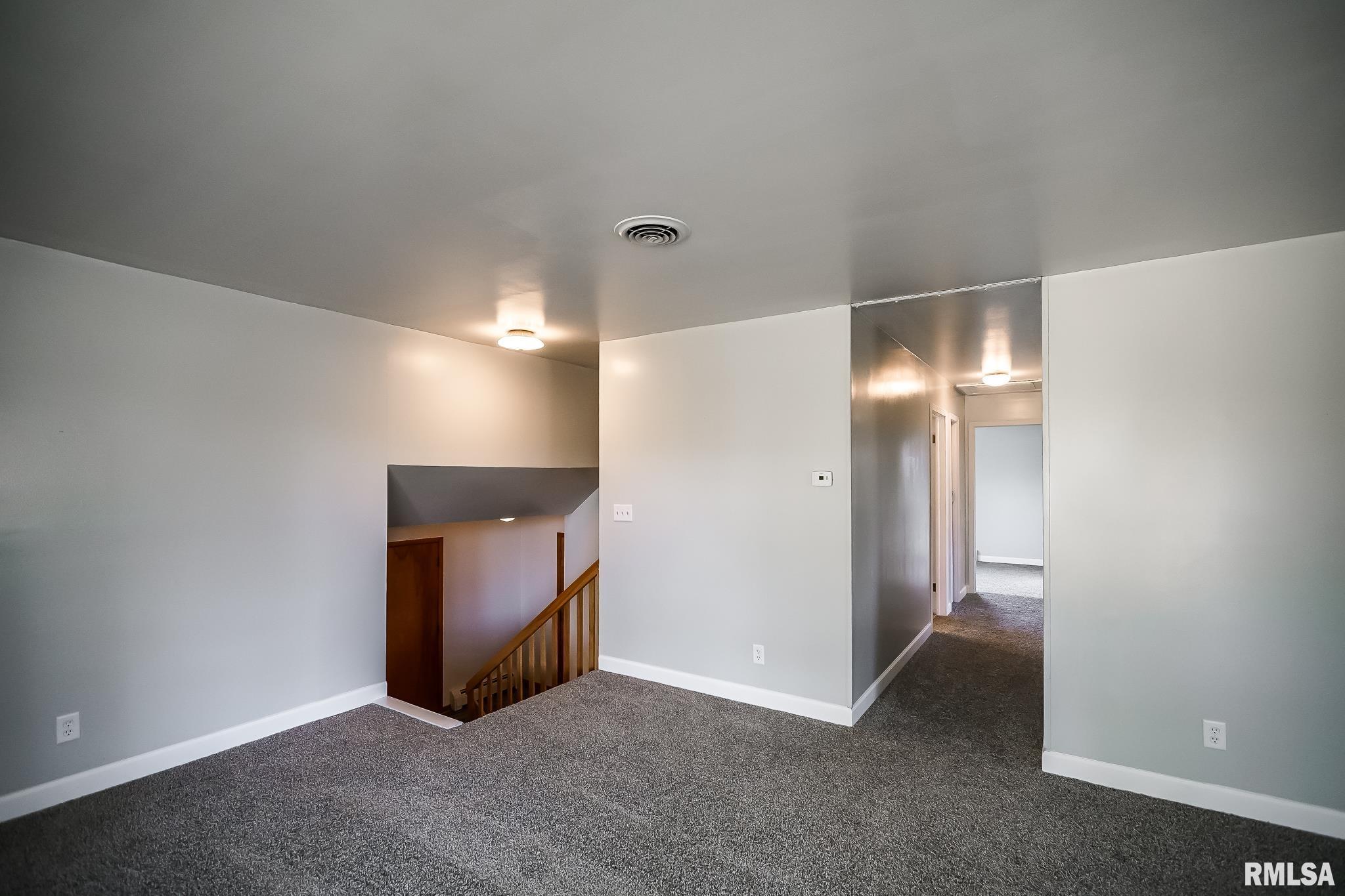 706 West Jackson Street Abingdon, IL 61410 - Photo 15 of 74