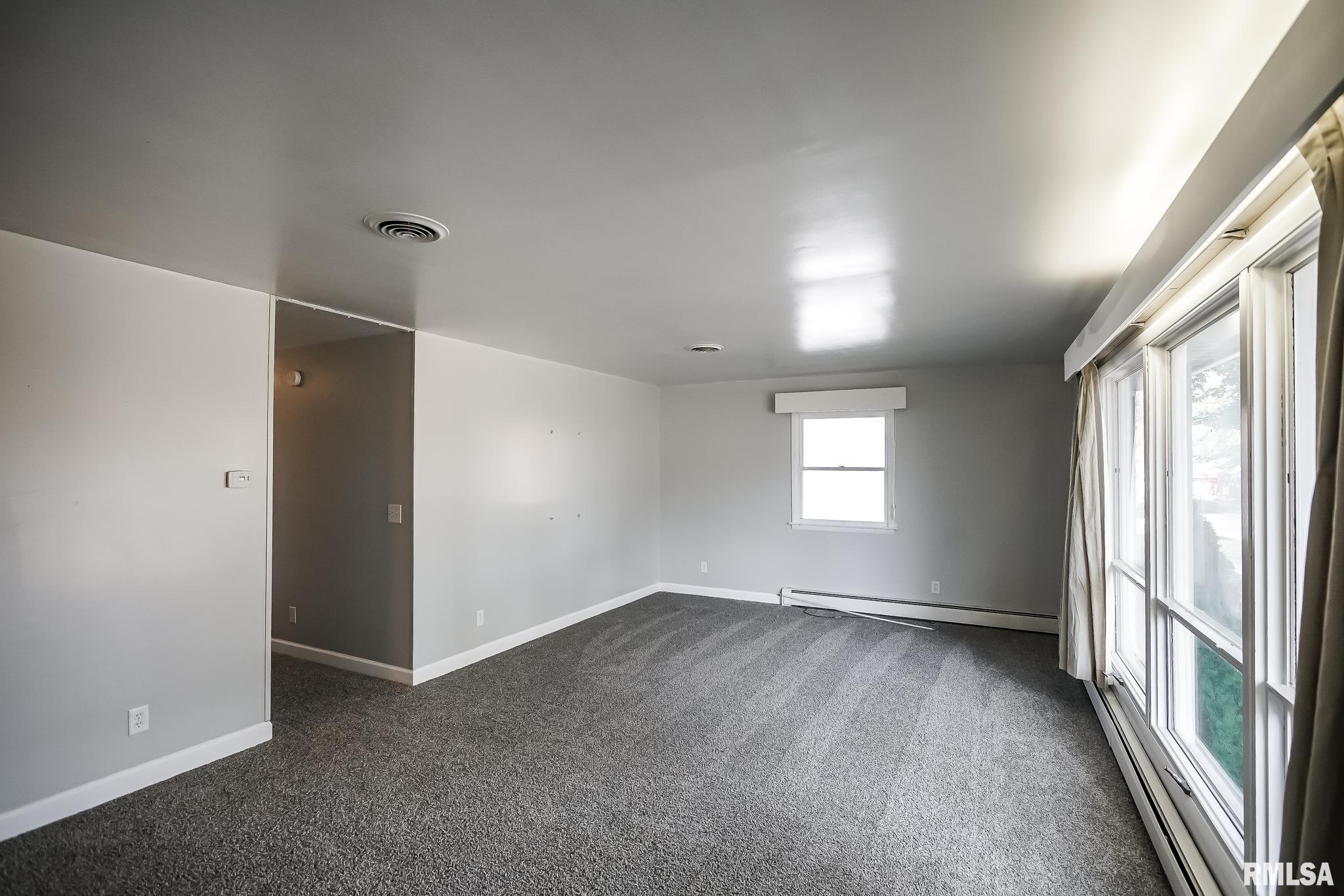 706 West Jackson Street Abingdon, IL 61410 - Photo 16 of 74