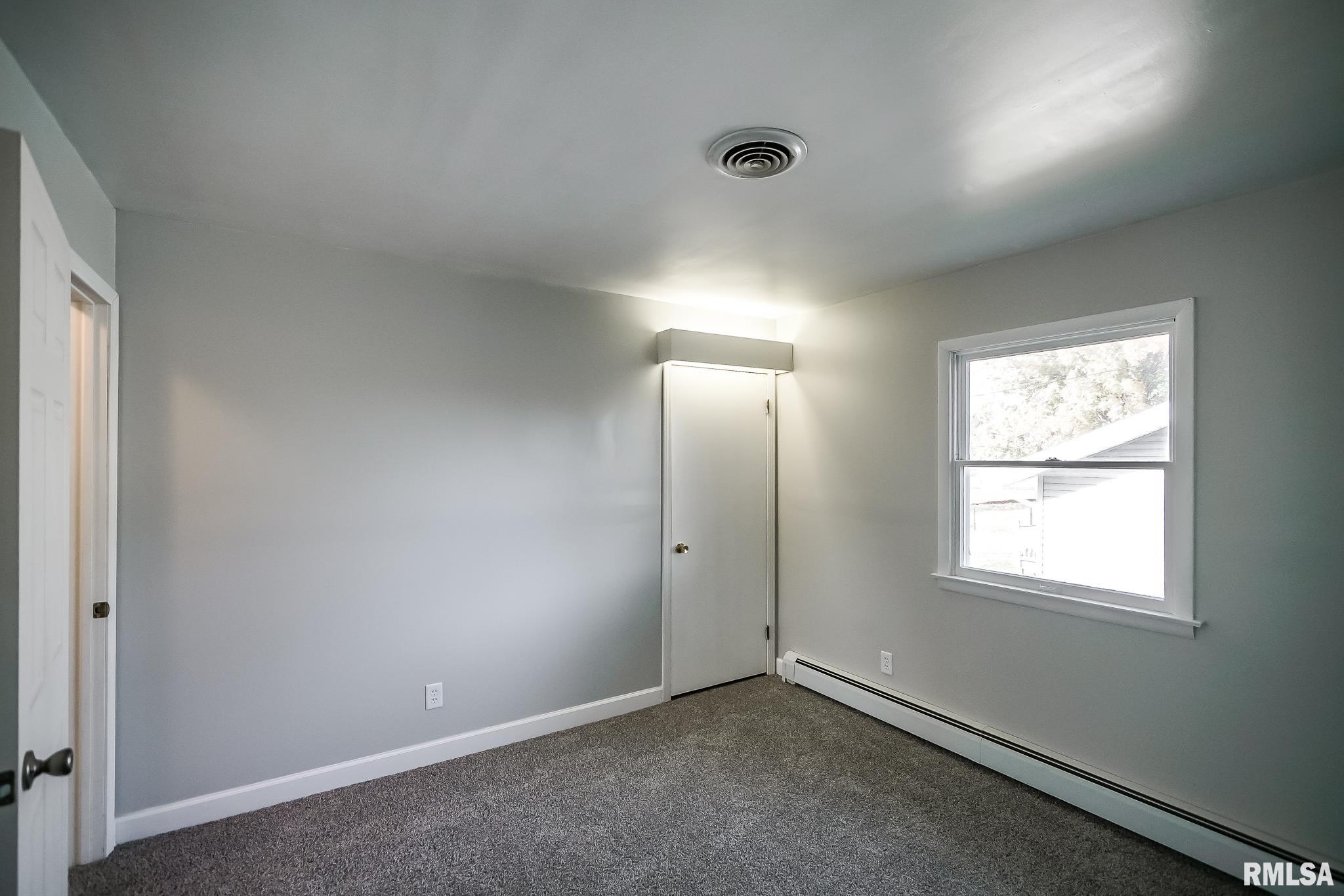 706 West Jackson Street Abingdon, IL 61410 - Photo 21 of 74
