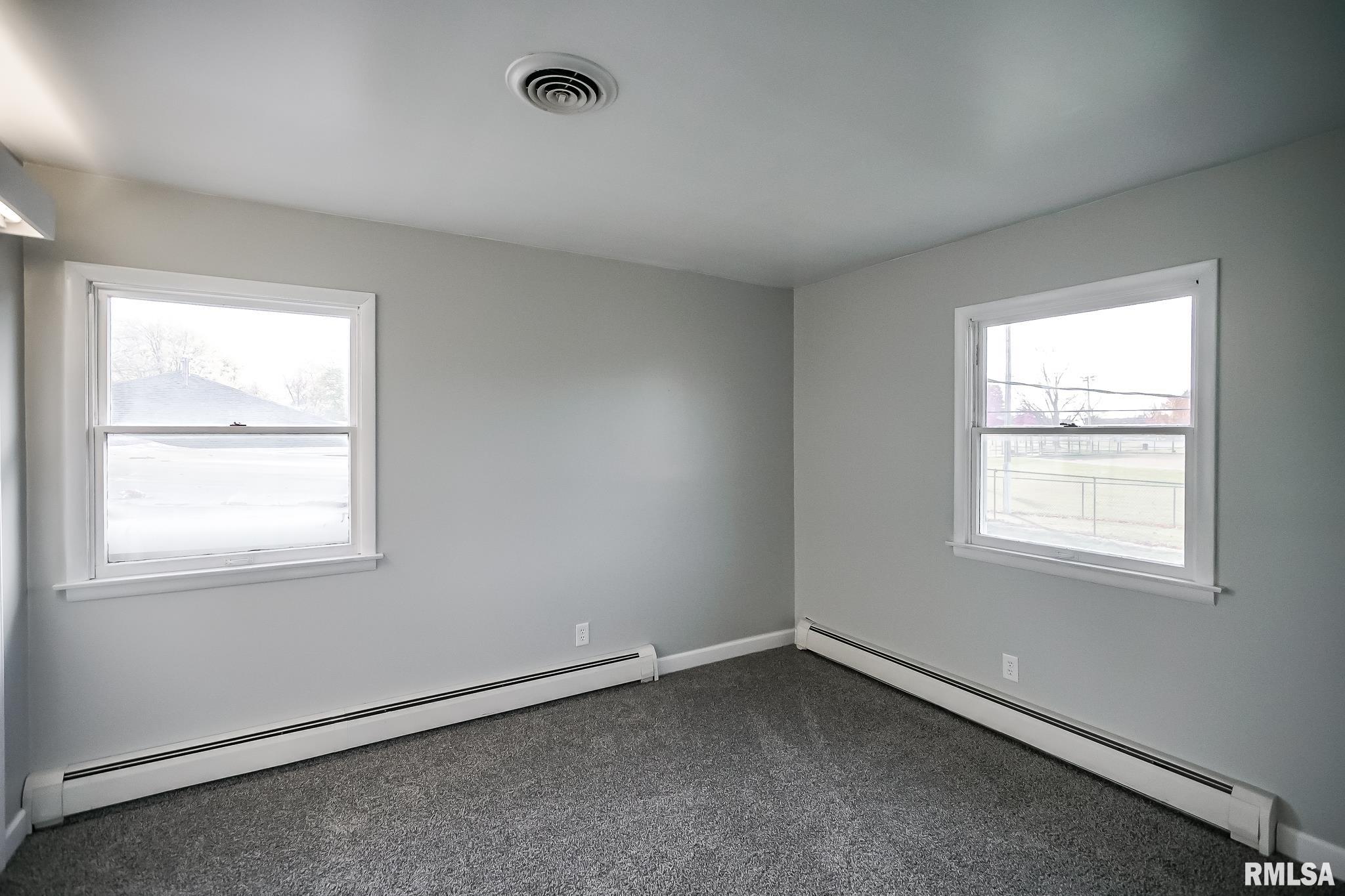 706 West Jackson Street Abingdon, IL 61410 - Photo 26 of 74