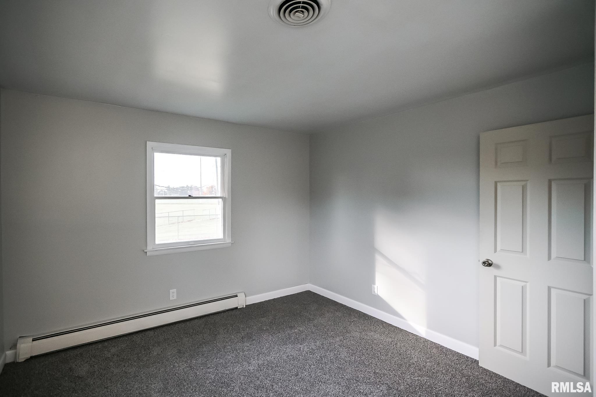706 West Jackson Street Abingdon, IL 61410 - Photo 29 of 74