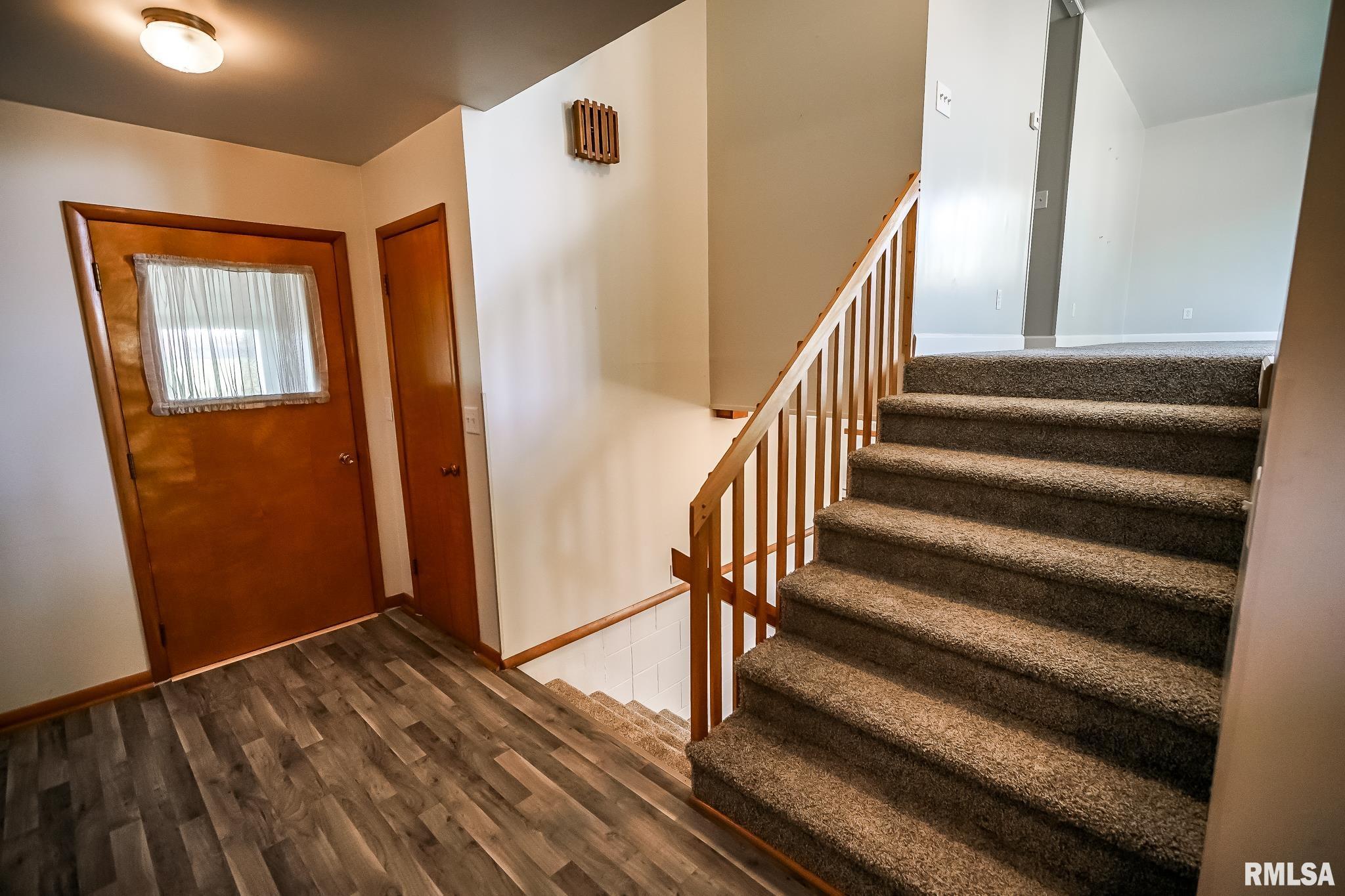 706 West Jackson Street Abingdon, IL 61410 - Photo 36 of 74