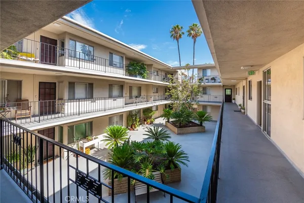 $659,000 | 2772-2a East 2nd Street, Unit A2, Long Beach, CA 90803
