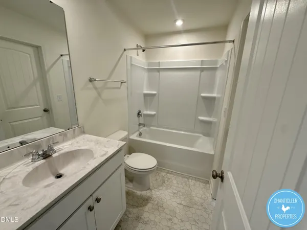 $2,095 | 49 Suhani Lane, Clayton, NC 27520