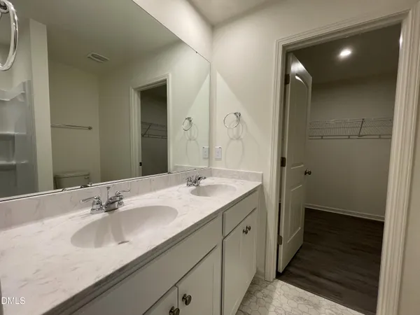 $2,095 | 49 Suhani Lane, Clayton, NC 27520