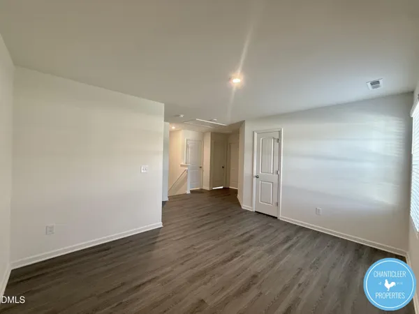 $2,095 | 49 Suhani Lane, Clayton, NC 27520