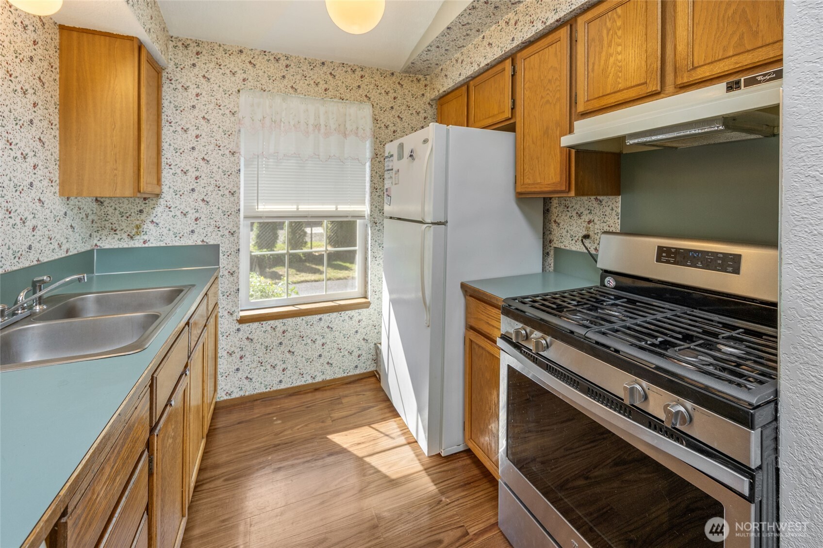 7123 Lakeside Street Southwest Olympia, WA 98512 - Photo 13 of 40