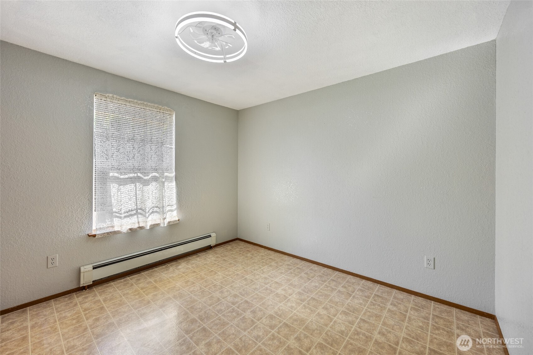 7123 Lakeside Street Southwest Olympia, WA 98512 - Photo 17 of 40