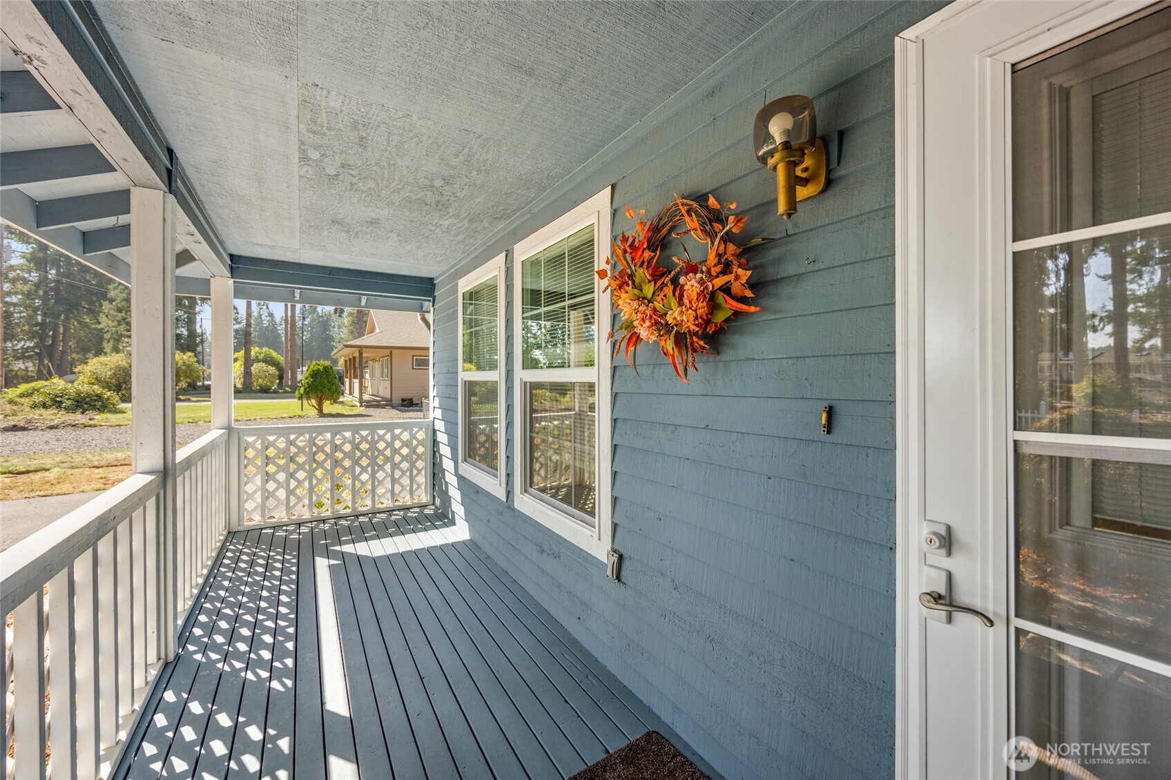 7123 Lakeside Street Southwest Olympia, WA 98512 - Photo 5 of 40