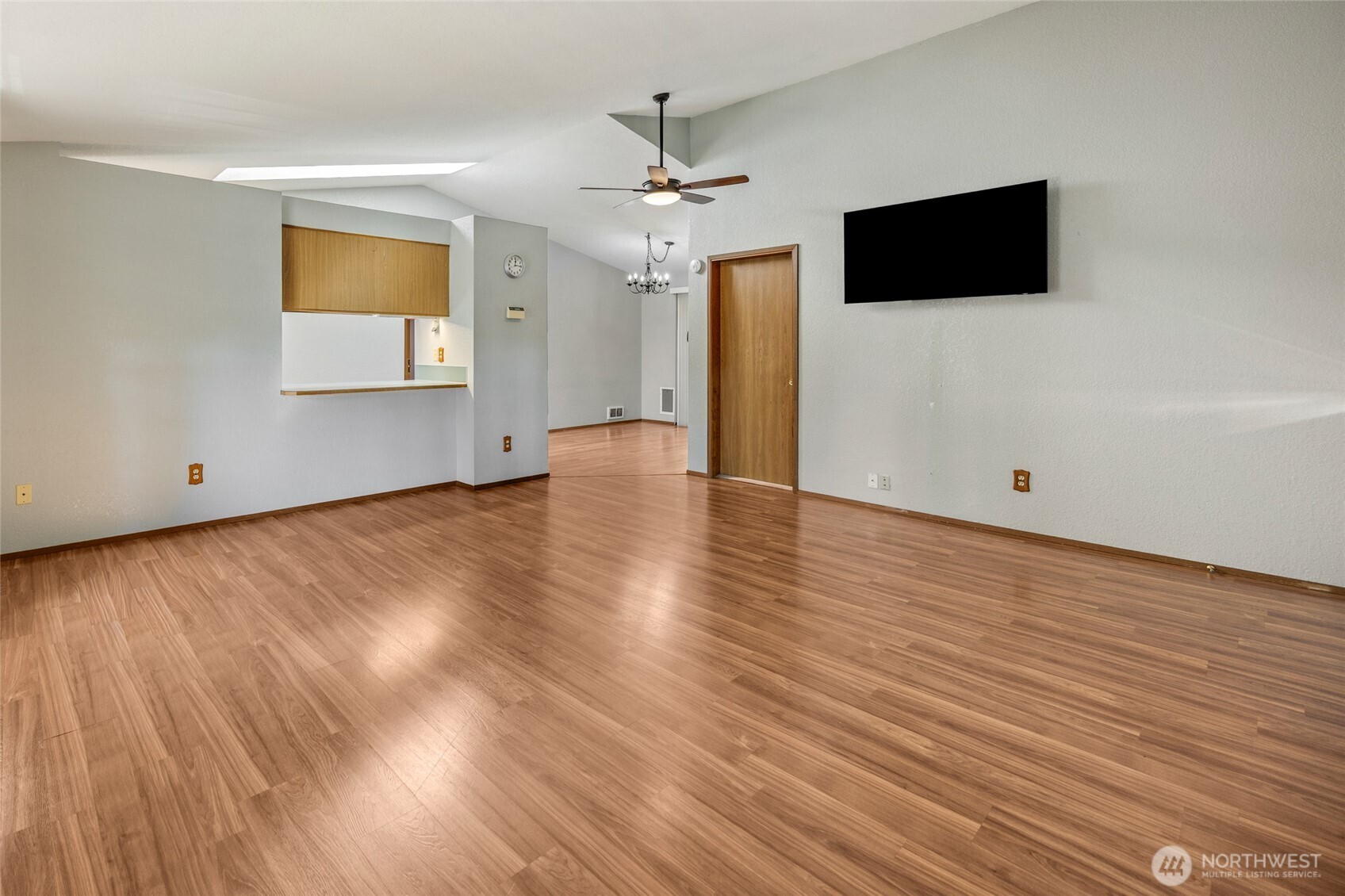 7123 Lakeside Street Southwest Olympia, WA 98512 - Photo 7 of 40