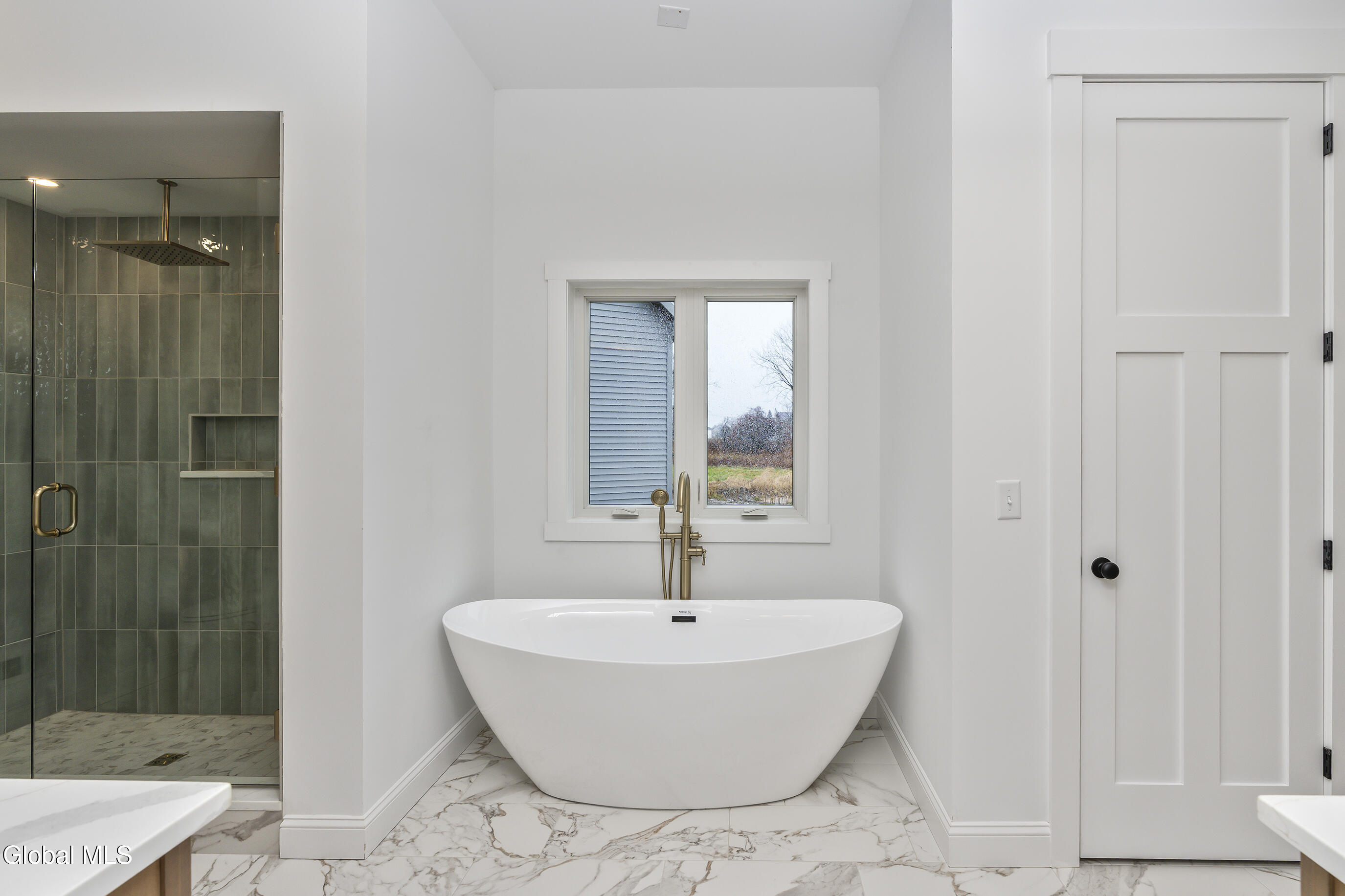 811 Waldens Pond Road Guilderland, NY 12203 - Photo 23 of 40 23