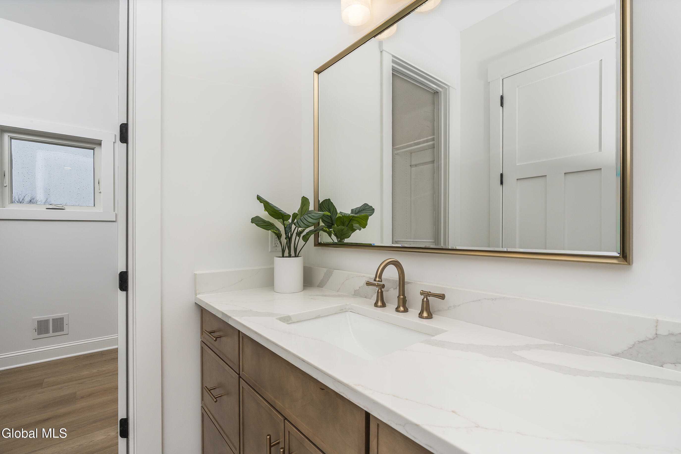 811 Waldens Pond Road Guilderland, NY 12203 - Photo 28 of 40 28