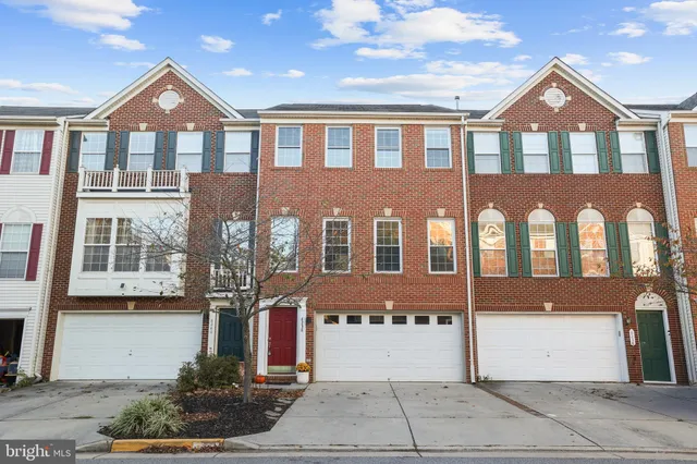 $734,700 | 8238 Shannons Landing Way, Lorton, VA 22079