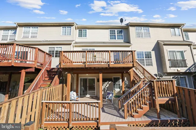 $734,700 | 8238 Shannons Landing Way, Lorton, VA 22079