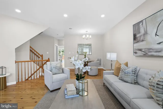 $734,700 | 8238 Shannons Landing Way, Lorton, VA 22079