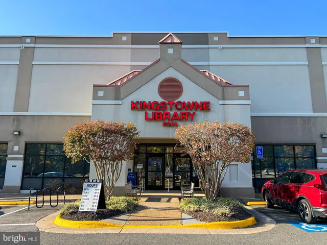 $734,700 | 8238 Shannons Landing Way, Lorton, VA 22079