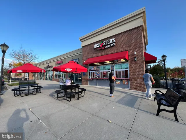 $734,700 | 8238 Shannons Landing Way, Lorton, VA 22079