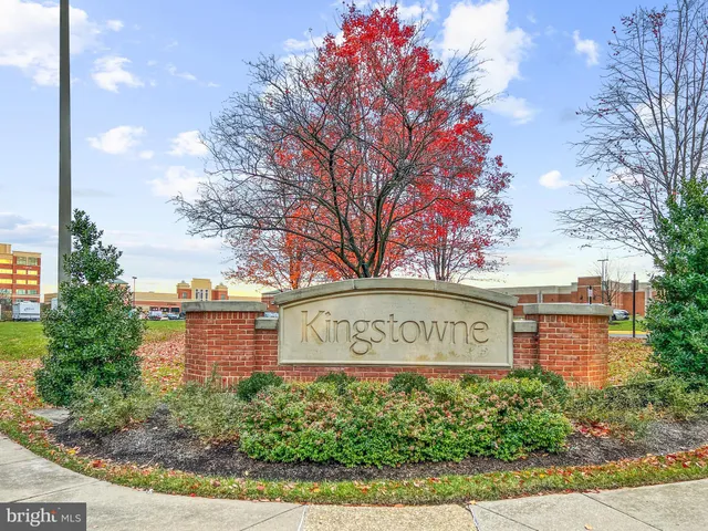 $734,700 | 8238 Shannons Landing Way, Lorton, VA 22079