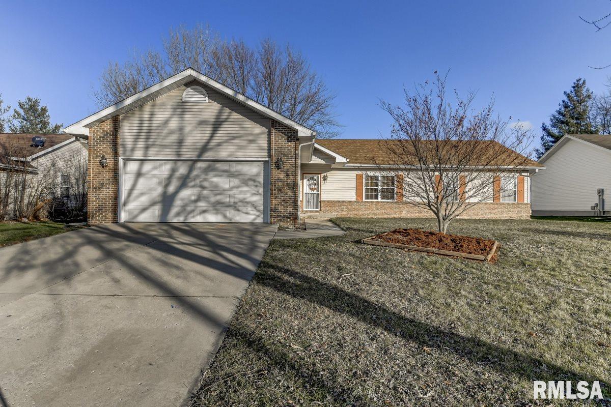 116 North Pittsburg Landing Springfield, IL 62711 - Photo 1 of 34