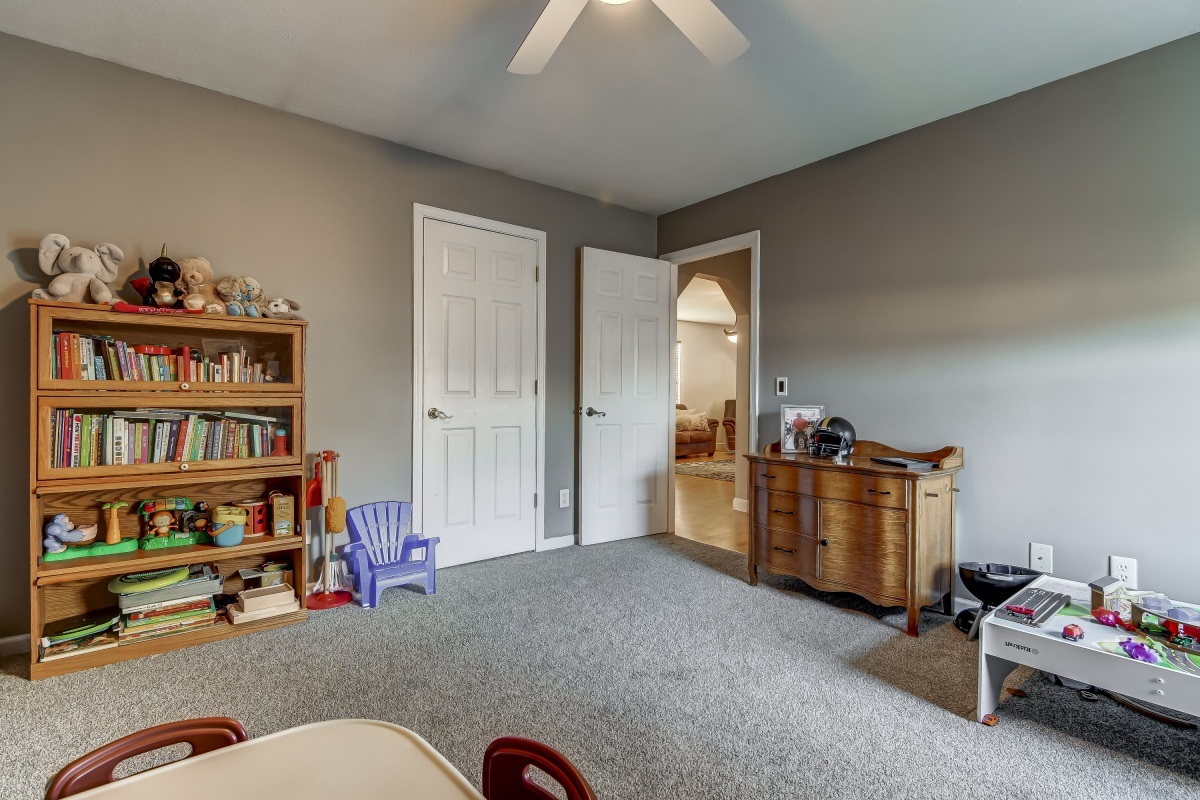 116 North Pittsburg Landing Springfield, IL 62711 - Photo 22 of 34