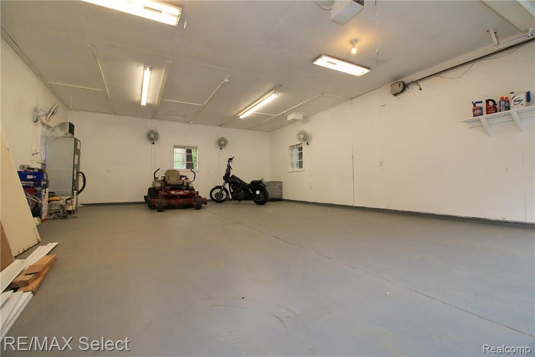 4131 Center Road Linden, MI 48451 - Photo 31 of 35 IMG_7838 (2).JPG