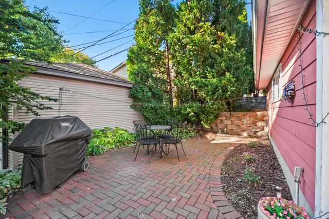 $515,000 | 1700 East Menlo Boulevard, Unit 1702, Shorewood, WI 53211