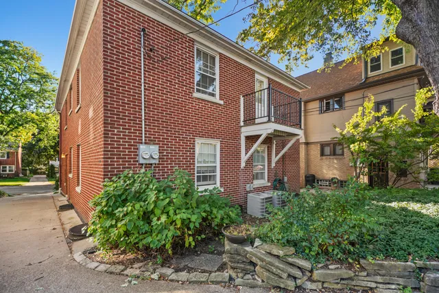 $515,000 | 1700 East Menlo Boulevard, Unit 1702, Shorewood, WI 53211